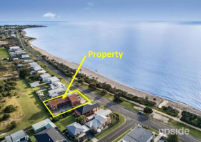 Beach Haven - Beach and Cafes on your doorstep - 3 bedrooms , Sleeps 6